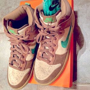 Nike Dunk High Premium SB Wood Deck - Tweed/Classic Green